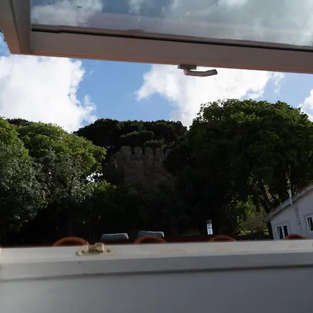 아파트 Group-Friendly 4Br Lisbon Duplex Castle View *