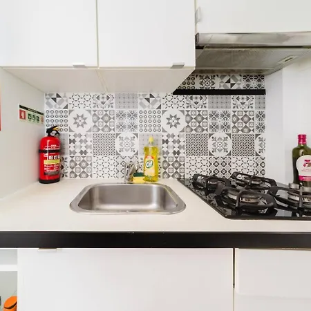아파트 Group-Friendly 4Br Lisbon Duplex Castle View *