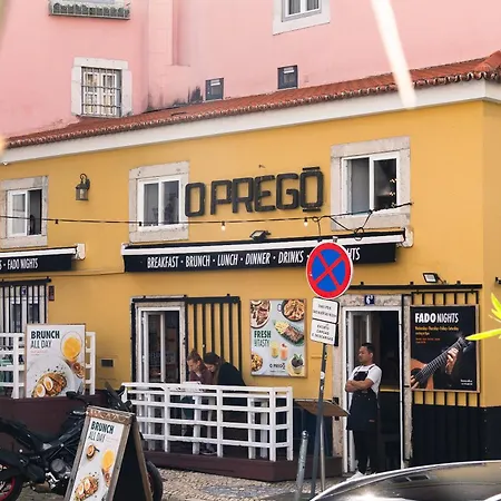 Apartment Group-friendly 4br Duplex Castle View *