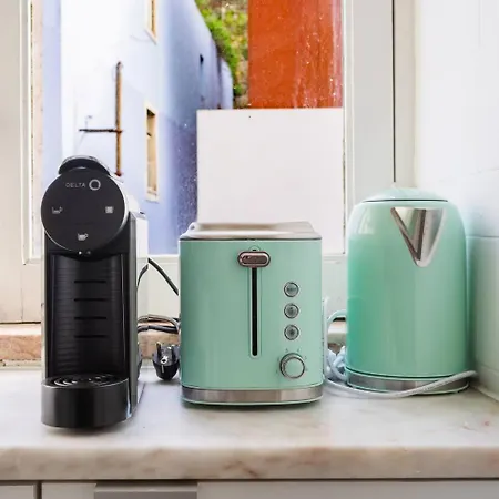 Group-friendly 4br Duplex Castle View Apartament