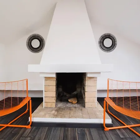 Group-friendly 4br Duplex Castle View 公寓