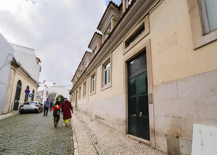 Διαμέρισμα Group-friendly 4br Duplex Castle View *