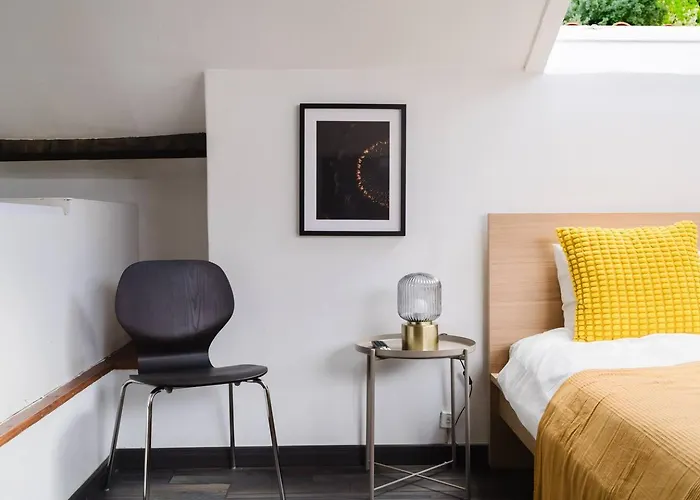 Group-friendly 4br Duplex Castle View * Lisboa