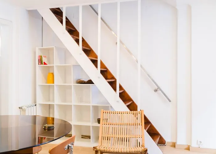 Group-friendly 4br Duplex Castle View Διαμέρισμα Lisboa