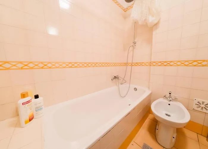 Διαμέρισμα Group-friendly 4br Duplex Castle View