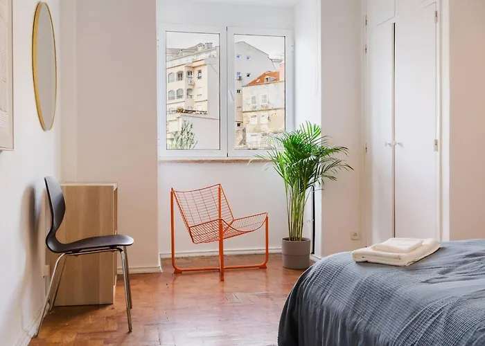 Group-friendly 4br Duplex Castle View Διαμέρισμα Lisboa