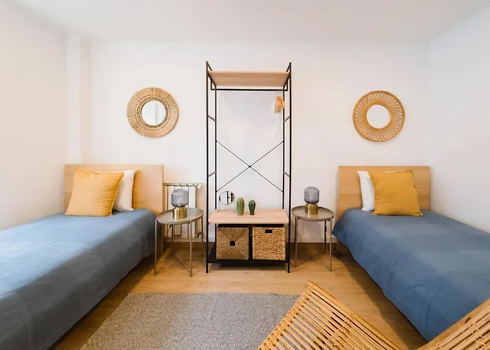 Group-friendly 4br Duplex Castle View * Lisboa