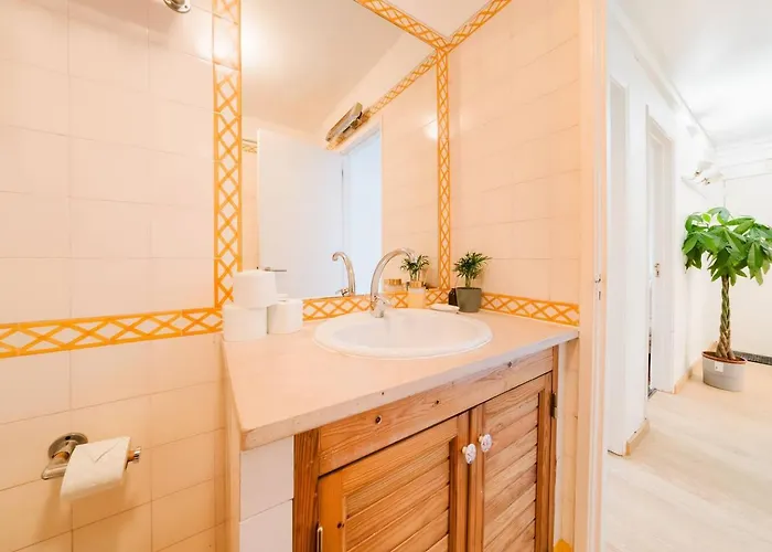 Διαμέρισμα Group-friendly 4br Duplex Castle View *