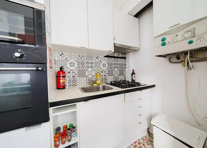 Διαμέρισμα Group-friendly 4br Duplex Castle View