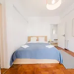 Group-friendly 4br Duplex Castle View Lissabon