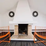 Group-friendly 4br Duplex Castle View Appartement