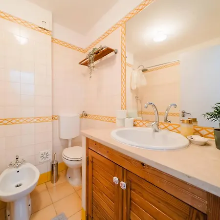 Group-friendly 4br Duplex Castle View * 리스본