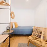 Group-friendly 4br Duplex Castle View * Lisboa